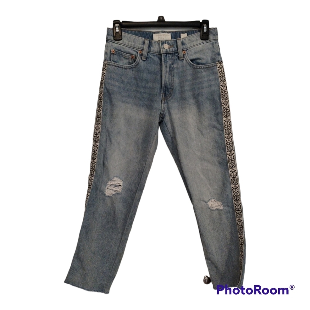 lucky Brand high rise relaxed taper light wash jeans